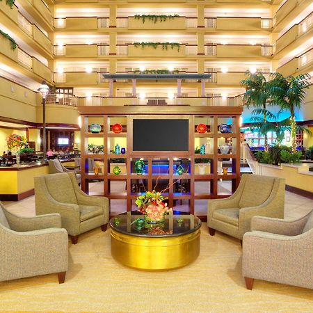 Embassy Suites By Hilton Ларедо Экстерьер фото