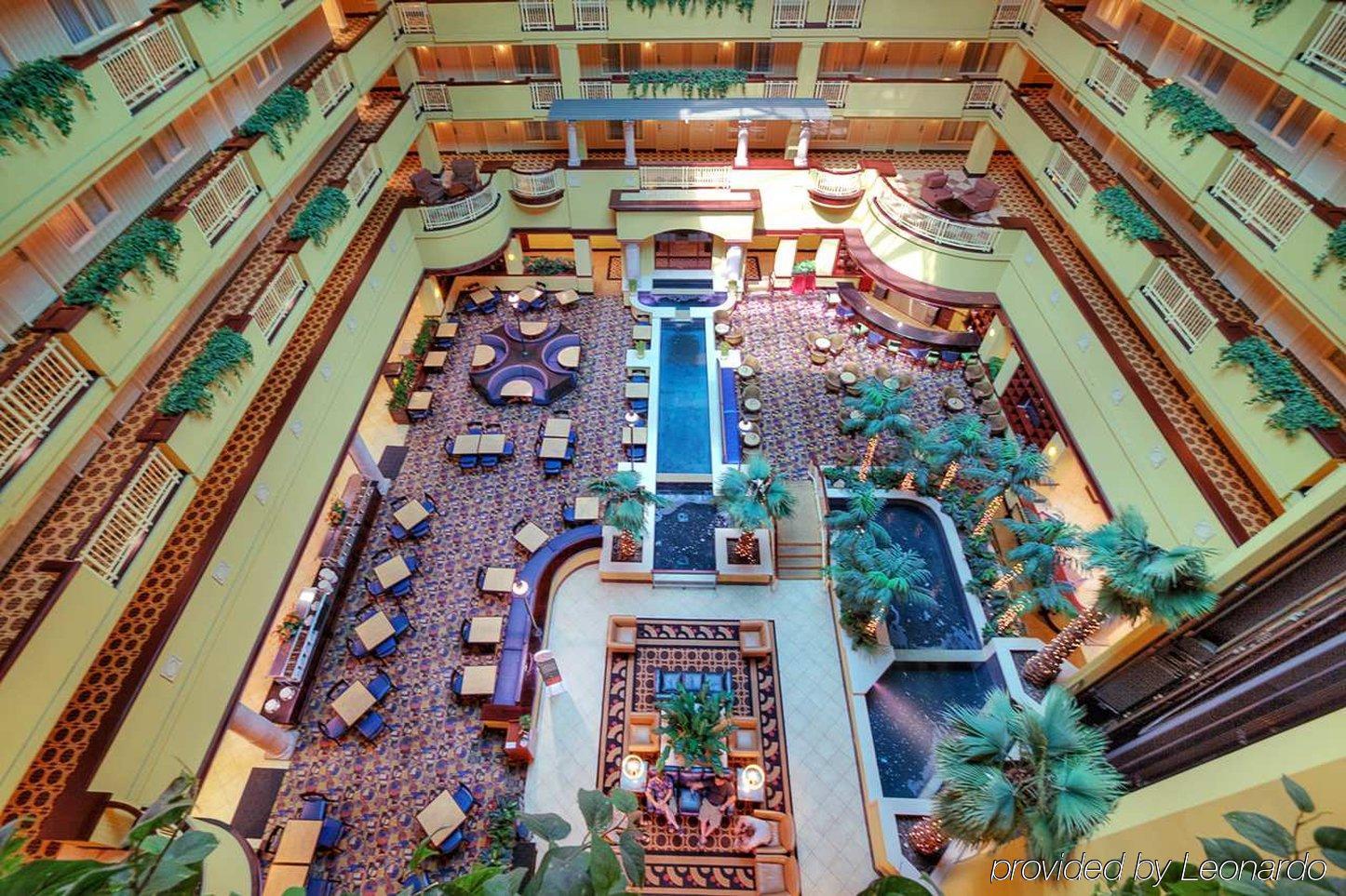 Embassy Suites By Hilton Ларедо Интерьер фото